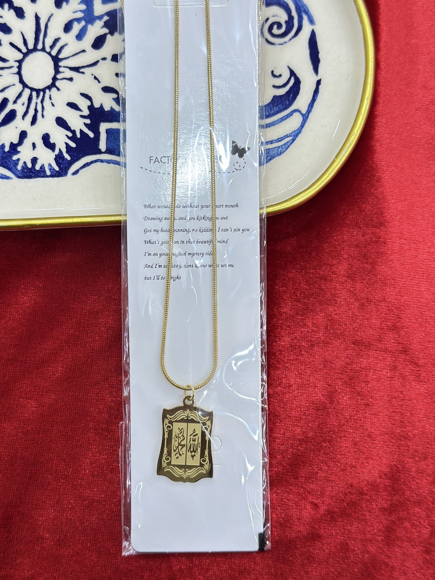 Çelik Kolye